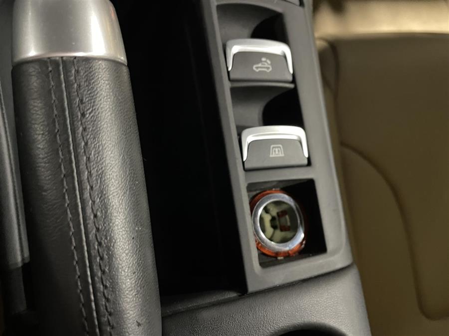 Used Audi R8 2dr Conv Auto quattro Spyder V8 2015 | Northshore Motors. Syosset , New York Used Audi R8 2dr Conv Auto quattro Spyder V8 2015 | Northshore Motors. Syosset , New York