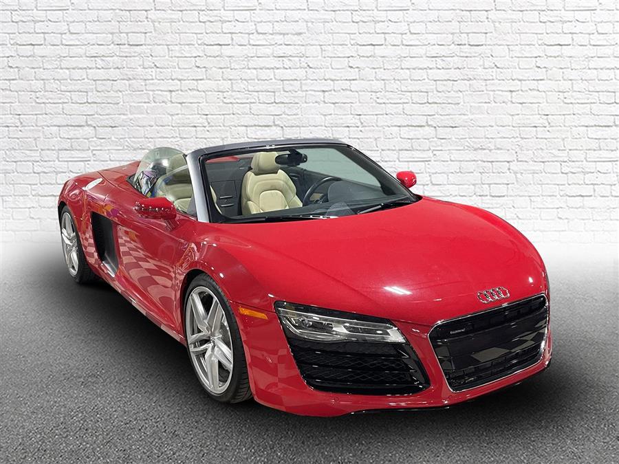 Used Audi R8 2dr Conv Auto quattro Spyder V8 2015 | Northshore Motors. Syosset , New York Used Audi R8 2dr Conv Auto quattro Spyder V8 2015 | Northshore Motors. Syosset , New York