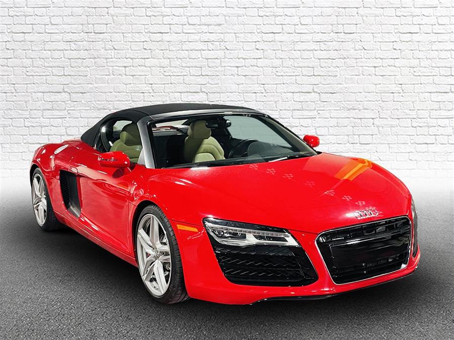 Used Audi R8 2dr Conv Auto quattro Spyder V8 2015 | Northshore Motors. Syosset , New York Used Audi R8 2dr Conv Auto quattro Spyder V8 2015 | Northshore Motors. Syosset , New York