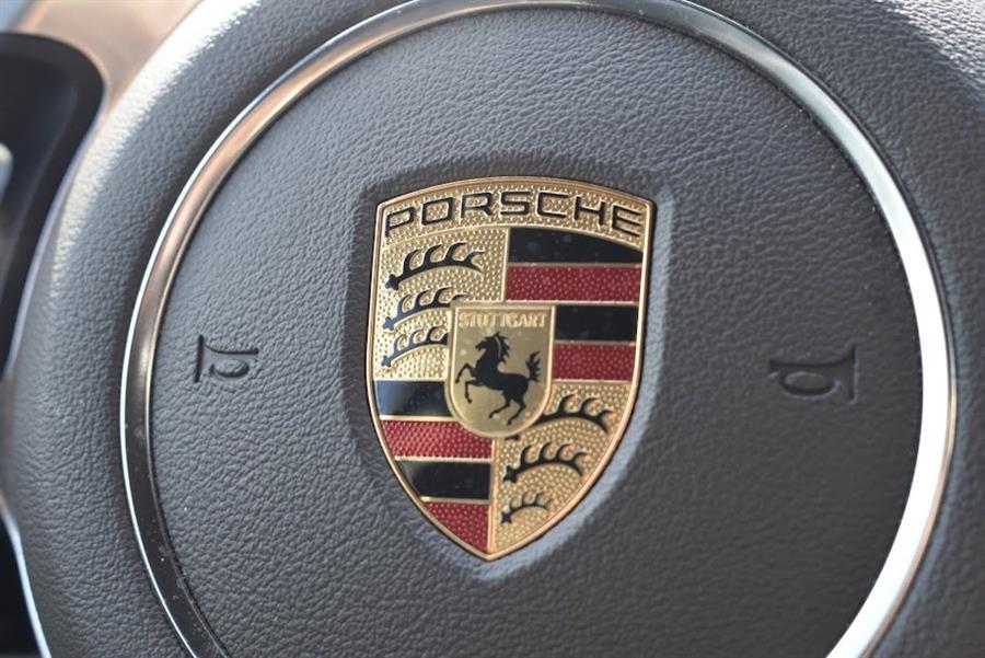 Used Porsche Macan Base 2019 | Certified Performance Motors. Valley Stream, New York