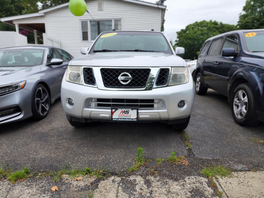 2009 Nissan Pathfinder 4WD 4dr V6 SE, available for sale in Milford, Connecticut | Adonai Auto Sales LLC. Milford, Connecticut 2009 Nissan Pathfinder 4WD 4dr V6 SE, available for sale in Milford, Connecticut | Adonai Auto Sales LLC. Milford, Connecticut
