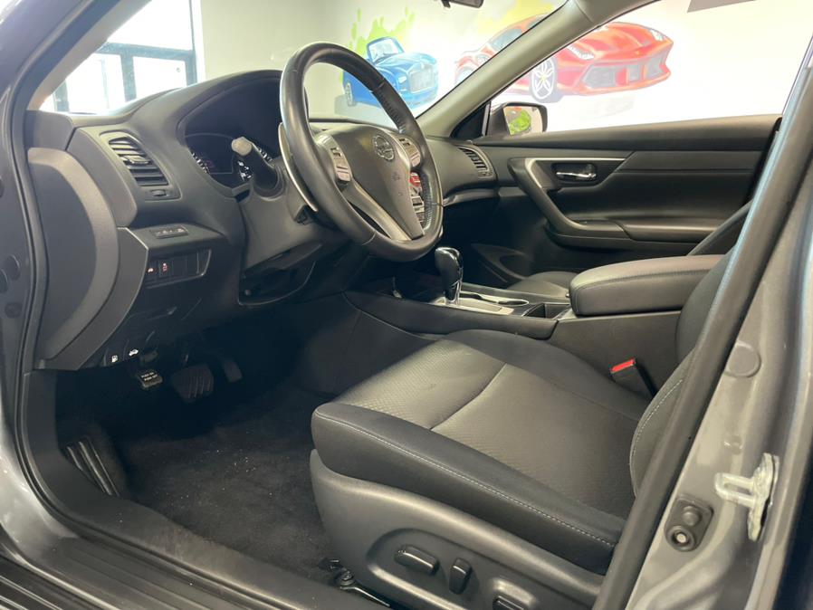 Used Nissan Altima SR 2.5 SR Sedan 2018 | Jamaica 26 Motors. Hollis, New York
