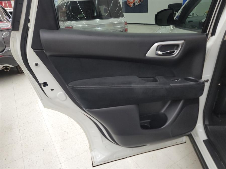 2015 Nissan Pathfinder 4WD 4dr SV, available for sale in West Haven, Connecticut | Auto Fair Inc.. West Haven, Connecticut 2015 Nissan Pathfinder 4WD 4dr SV, available for sale in West Haven, Connecticut | Auto Fair Inc.. West Haven, Connecticut