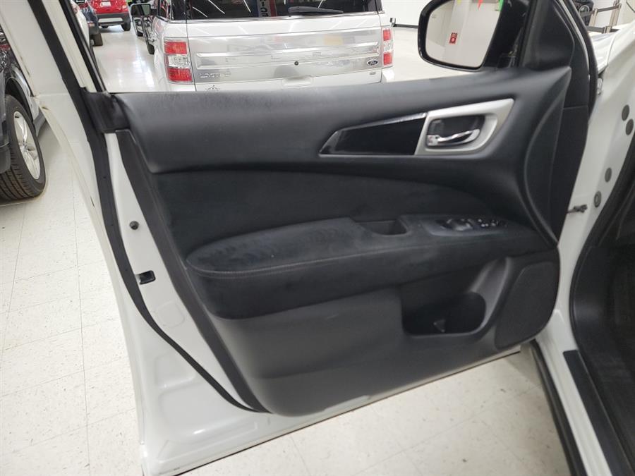 2015 Nissan Pathfinder 4WD 4dr SV, available for sale in West Haven, Connecticut | Auto Fair Inc.. West Haven, Connecticut 2015 Nissan Pathfinder 4WD 4dr SV, available for sale in West Haven, Connecticut | Auto Fair Inc.. West Haven, Connecticut