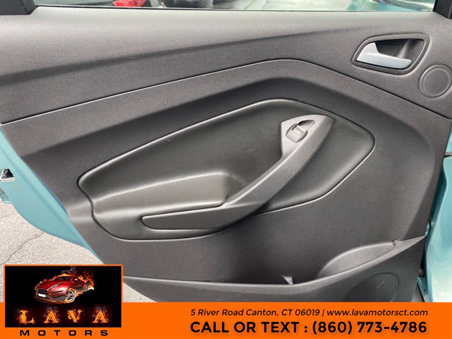 Used Ford Escape 4WD 4dr SEL 2013 | Lava Motors. Canton, Connecticut Used Ford Escape 4WD 4dr SEL 2013 | Lava Motors. Canton, Connecticut