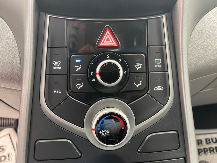 2015 Hyundai Elantra 4dr Sdn Auto SE (Ulsan Plant), available for sale in Massapequa Park, New York | Power Motors East. Massapequa Park, New York 2015 Hyundai Elantra 4dr Sdn Auto SE (Ulsan Plant), available for sale in Massapequa Park, New York | Power Motors East. Massapequa Park, New York