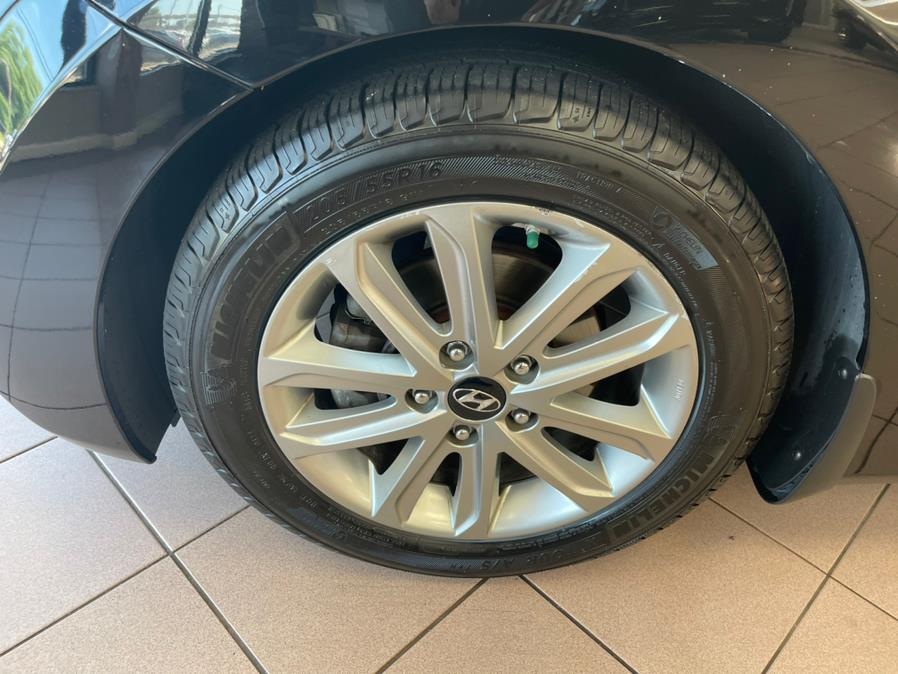 2015 Hyundai Elantra 4dr Sdn Auto SE (Ulsan Plant), available for sale in Massapequa Park, New York | Power Motors East. Massapequa Park, New York 2015 Hyundai Elantra 4dr Sdn Auto SE (Ulsan Plant), available for sale in Massapequa Park, New York | Power Motors East. Massapequa Park, New York