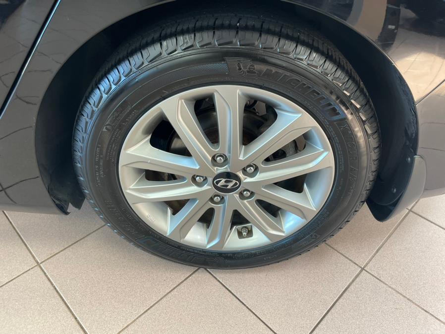 2015 Hyundai Elantra 4dr Sdn Auto SE (Ulsan Plant), available for sale in Massapequa Park, New York | Power Motors East. Massapequa Park, New York 2015 Hyundai Elantra 4dr Sdn Auto SE (Ulsan Plant), available for sale in Massapequa Park, New York | Power Motors East. Massapequa Park, New York