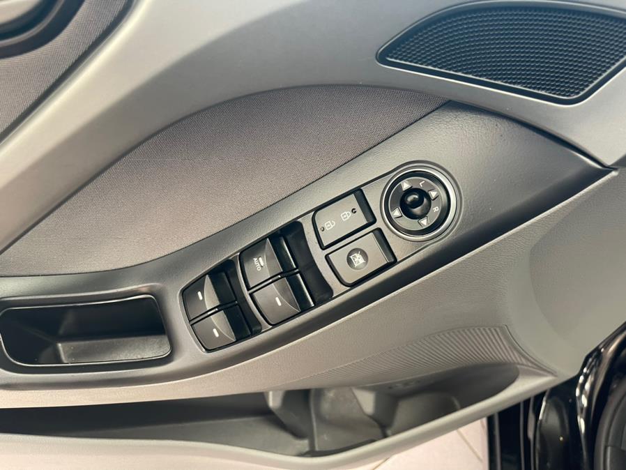 2015 Hyundai Elantra 4dr Sdn Auto SE (Ulsan Plant), available for sale in Massapequa Park, New York | Power Motors East. Massapequa Park, New York 2015 Hyundai Elantra 4dr Sdn Auto SE (Ulsan Plant), available for sale in Massapequa Park, New York | Power Motors East. Massapequa Park, New York