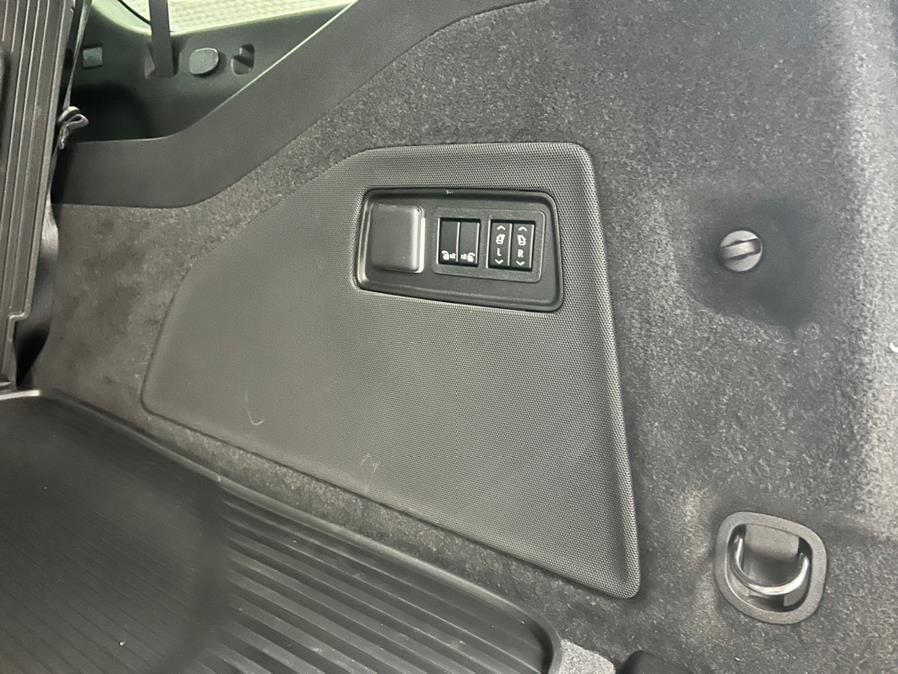 Used Cadillac Escalade ESV 4WD 4dr Sport Platinum 2022 | Power Motors East. Massapequa Park, New York Used Cadillac Escalade ESV 4WD 4dr Sport Platinum 2022 | Power Motors East. Massapequa Park, New York