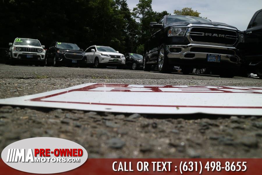2019 Chevrolet Traverse AWD 4dr LT Cloth w/1LT, available for sale in Huntington Station, New York | M & A Motors. Huntington Station, New York 2019 Chevrolet Traverse AWD 4dr LT Cloth w/1LT, available for sale in Huntington Station, New York | M & A Motors. Huntington Station, New York