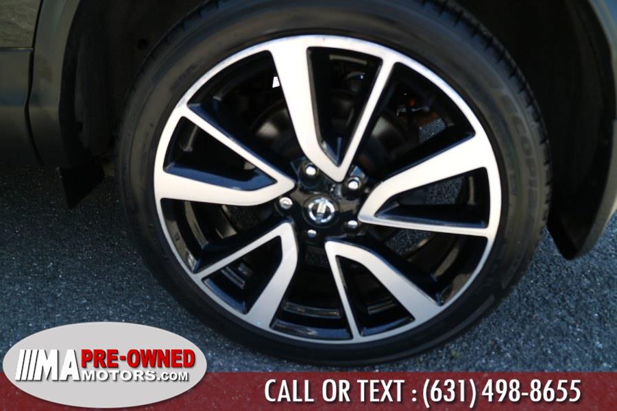 2017 Nissan Rogue Sport FWD SL, available for sale in Huntington Station, New York | M & A Motors. Huntington Station, New York 2017 Nissan Rogue Sport FWD SL, available for sale in Huntington Station, New York | M & A Motors. Huntington Station, New York