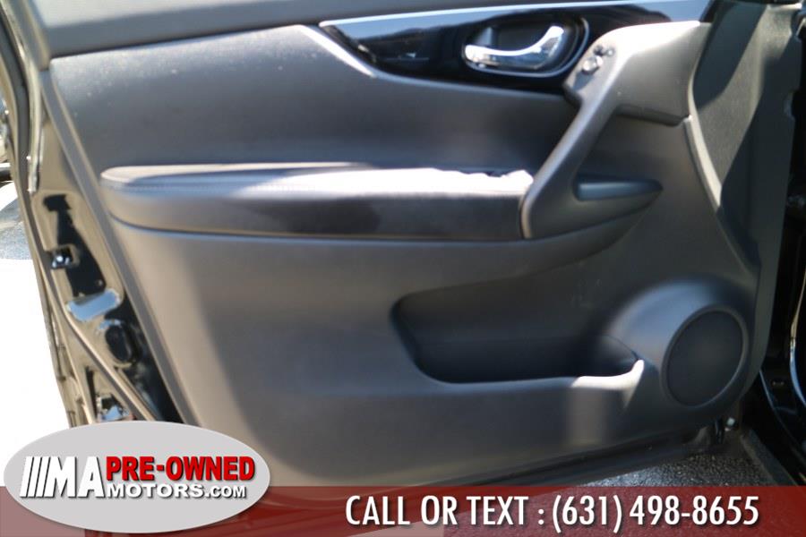2017 Nissan Rogue Sport FWD SL, available for sale in Huntington Station, New York | M & A Motors. Huntington Station, New York 2017 Nissan Rogue Sport FWD SL, available for sale in Huntington Station, New York | M & A Motors. Huntington Station, New York