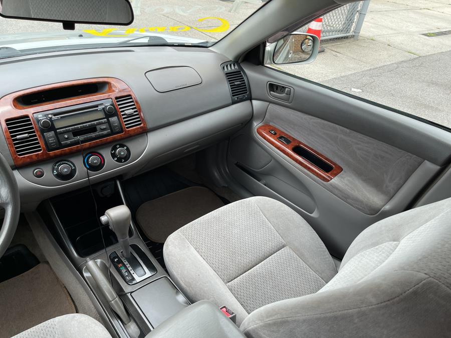 2002 Toyota Camry 4dr Sdn SE Auto, available for sale in Bronx, New York | New York Motors Group Solutions LLC. Bronx, New York 2002 Toyota Camry 4dr Sdn SE Auto, available for sale in Bronx, New York | New York Motors Group Solutions LLC. Bronx, New York
