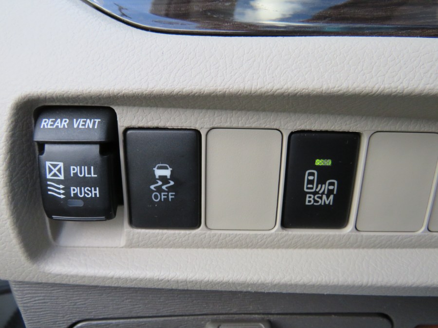 2015 Toyota Sienna XLE Premium 8 Passenger, available for sale in Middle Village, New York | Road Masters II INC. Middle Village, New York 2015 Toyota Sienna XLE Premium 8 Passenger, available for sale in Middle Village, New York | Road Masters II INC. Middle Village, New York