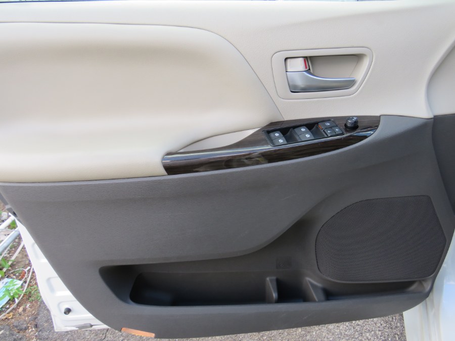 2015 Toyota Sienna XLE Premium 8 Passenger, available for sale in Middle Village, New York | Road Masters II INC. Middle Village, New York 2015 Toyota Sienna XLE Premium 8 Passenger, available for sale in Middle Village, New York | Road Masters II INC. Middle Village, New York