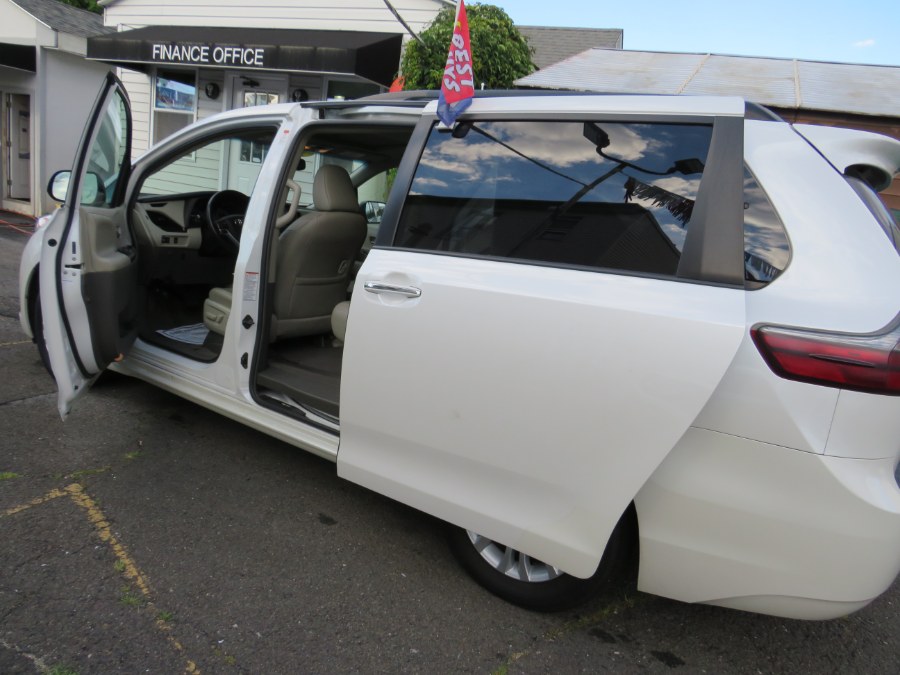 2015 Toyota Sienna XLE Premium 8 Passenger, available for sale in Middle Village, New York | Road Masters II INC. Middle Village, New York 2015 Toyota Sienna XLE Premium 8 Passenger, available for sale in Middle Village, New York | Road Masters II INC. Middle Village, New York