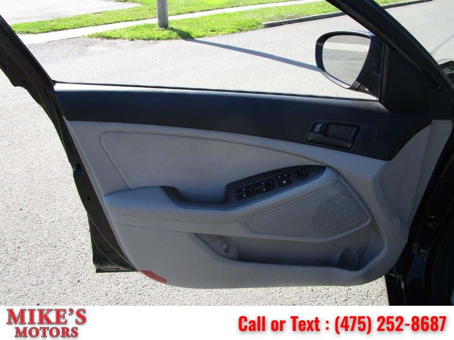 Used Kia Optima 4dr Sdn LX 2013 | Mike's Motors LLC. Stratford, Connecticut Used Kia Optima 4dr Sdn LX 2013 | Mike's Motors LLC. Stratford, Connecticut