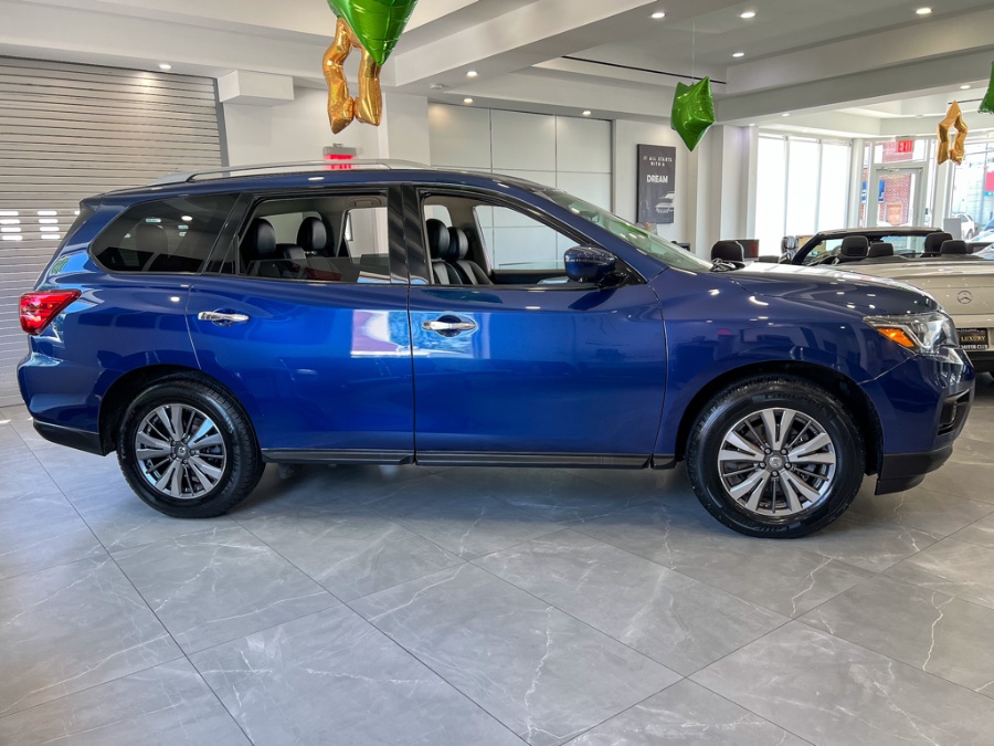 Used Nissan Pathfinder 4x4 SL 2020 | Luxury Motor Club. Franklin Square, New York Used Nissan Pathfinder 4x4 SL 2020 | Luxury Motor Club. Franklin Square, New York
