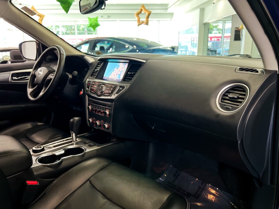 Used Nissan Pathfinder 4x4 SL 2020 | Luxury Motor Club. Franklin Square, New York Used Nissan Pathfinder 4x4 SL 2020 | Luxury Motor Club. Franklin Square, New York