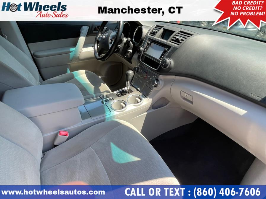 Used Toyota Highlander 4WD 4dr V6 SE (Natl) 2013 | Hot Wheels Auto Sales LLC. Manchester, Connecticut Used Toyota Highlander 4WD 4dr V6 SE (Natl) 2013 | Hot Wheels Auto Sales LLC. Manchester, Connecticut