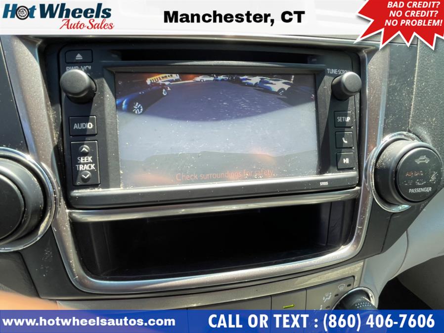 Used Toyota Highlander 4WD 4dr V6 SE (Natl) 2013 | Hot Wheels Auto Sales LLC. Manchester, Connecticut Used Toyota Highlander 4WD 4dr V6 SE (Natl) 2013 | Hot Wheels Auto Sales LLC. Manchester, Connecticut