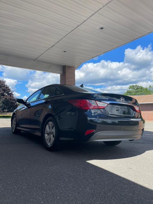 2014 Hyundai Sonata 4dr Sdn 2.4L Auto GLS, available for sale in New Britain, Connecticut | Supreme Automotive. New Britain, Connecticut 2014 Hyundai Sonata 4dr Sdn 2.4L Auto GLS, available for sale in New Britain, Connecticut | Supreme Automotive. New Britain, Connecticut