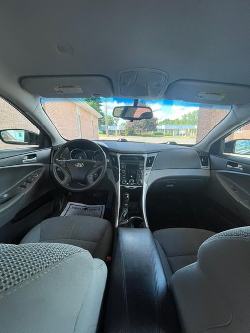 2014 Hyundai Sonata 4dr Sdn 2.4L Auto GLS, available for sale in New Britain, Connecticut | Supreme Automotive. New Britain, Connecticut 2014 Hyundai Sonata 4dr Sdn 2.4L Auto GLS, available for sale in New Britain, Connecticut | Supreme Automotive. New Britain, Connecticut