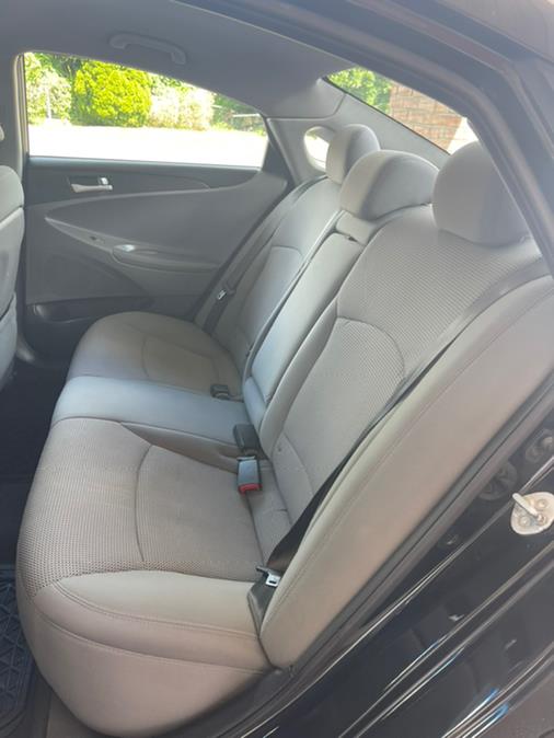 2014 Hyundai Sonata 4dr Sdn 2.4L Auto GLS, available for sale in New Britain, Connecticut | Supreme Automotive. New Britain, Connecticut 2014 Hyundai Sonata 4dr Sdn 2.4L Auto GLS, available for sale in New Britain, Connecticut | Supreme Automotive. New Britain, Connecticut