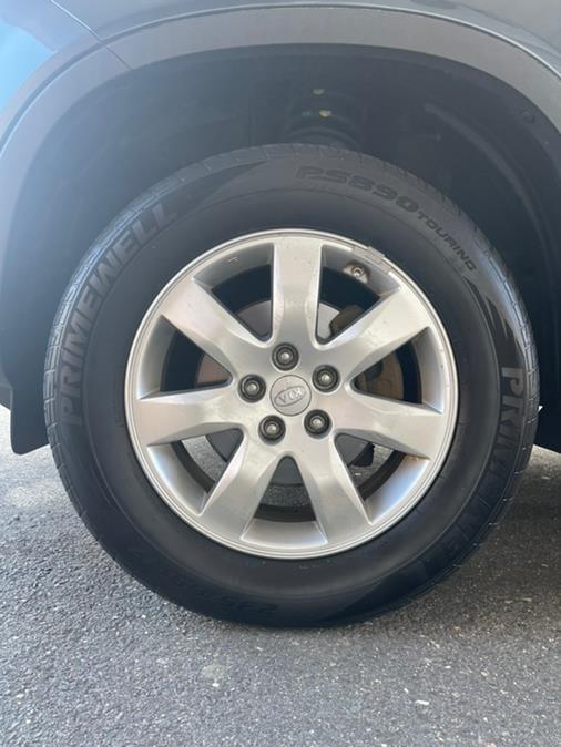 Used Kia Sorento 2WD 4dr I4 LX 2011 | Supreme Automotive. New Britain, Connecticut Used Kia Sorento 2WD 4dr I4 LX 2011 | Supreme Automotive. New Britain, Connecticut