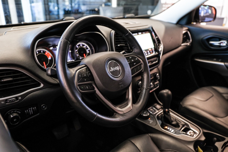 2019 Jeep Cherokee Limited 4x4, available for sale in ELMONT, New York | 26 Motors Long Island. ELMONT, New York 2019 Jeep Cherokee Limited 4x4, available for sale in ELMONT, New York | 26 Motors Long Island. ELMONT, New York