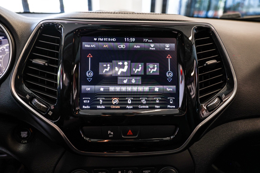 2019 Jeep Cherokee Limited 4x4, available for sale in ELMONT, New York | 26 Motors Long Island. ELMONT, New York 2019 Jeep Cherokee Limited 4x4, available for sale in ELMONT, New York | 26 Motors Long Island. ELMONT, New York