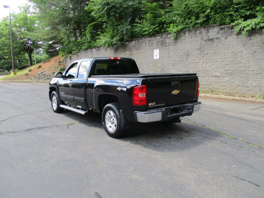 Used Chevrolet Silverado 1500 4WD Ext Cab 143.5" LT 2013 | Universal Motors LLC. New Britain, Connecticut Used Chevrolet Silverado 1500 4WD Ext Cab 143.5" LT 2013 | Universal Motors LLC. New Britain, Connecticut