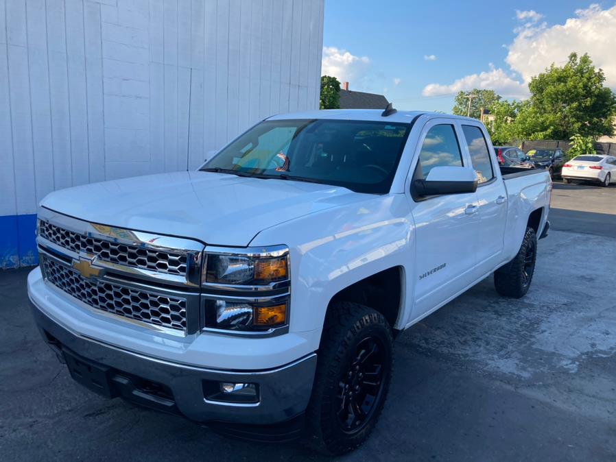 2015 Chevrolet Silverado 1500 4WD Double Cab 143.5" LT w/2LT, available for sale in Bridgeport, Connecticut | Affordable Motors Inc. Bridgeport, Connecticut