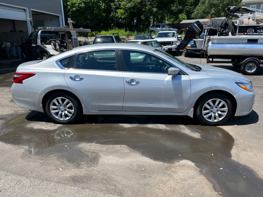 2017 Nissan Altima 2017.5 2.5 SR Sedan, available for sale in Plainville, Connecticut | Chris's Auto Clinic. Plainville, Connecticut 2017 Nissan Altima 2017.5 2.5 SR Sedan, available for sale in Plainville, Connecticut | Chris's Auto Clinic. Plainville, Connecticut