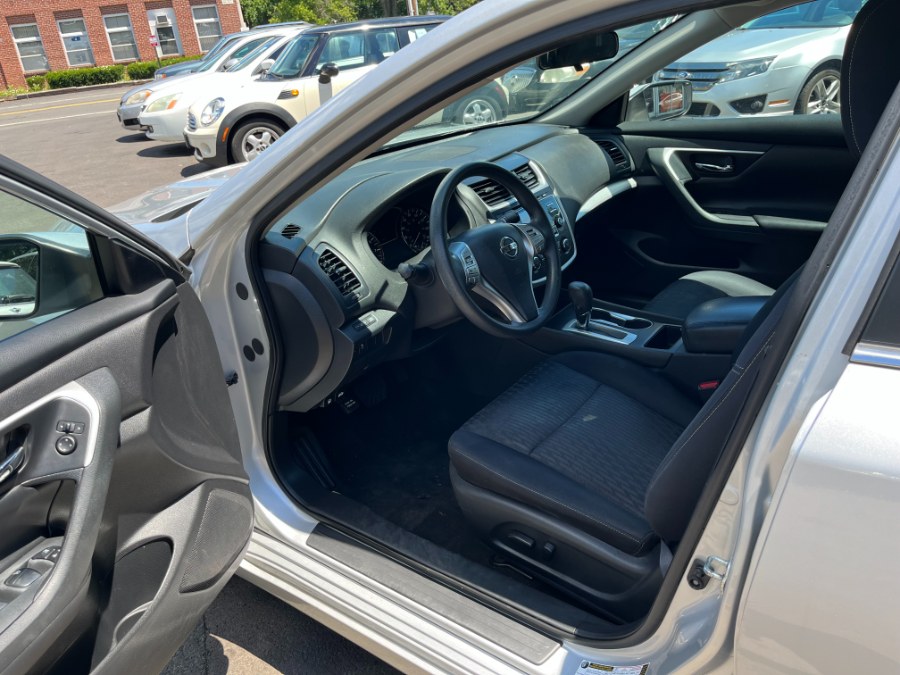 2017 Nissan Altima 2017.5 2.5 SR Sedan, available for sale in Plainville, Connecticut | Chris's Auto Clinic. Plainville, Connecticut 2017 Nissan Altima 2017.5 2.5 SR Sedan, available for sale in Plainville, Connecticut | Chris's Auto Clinic. Plainville, Connecticut