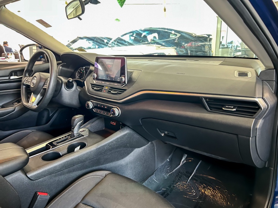 2020 Nissan Altima 2.5 S Sedan, available for sale in Franklin Square, New York | Luxury Motor Club. Franklin Square, New York 2020 Nissan Altima 2.5 S Sedan, available for sale in Franklin Square, New York | Luxury Motor Club. Franklin Square, New York