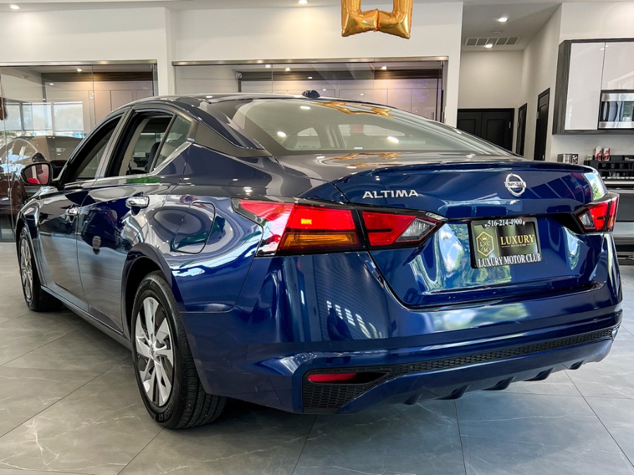2020 Nissan Altima 2.5 S Sedan, available for sale in Franklin Square, New York | Luxury Motor Club. Franklin Square, New York 2020 Nissan Altima 2.5 S Sedan, available for sale in Franklin Square, New York | Luxury Motor Club. Franklin Square, New York