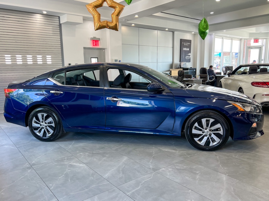 2020 Nissan Altima 2.5 S Sedan, available for sale in Franklin Square, New York | Luxury Motor Club. Franklin Square, New York 2020 Nissan Altima 2.5 S Sedan, available for sale in Franklin Square, New York | Luxury Motor Club. Franklin Square, New York