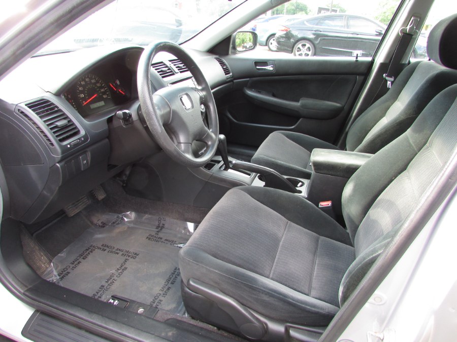 2005 Honda Accord Sdn LX AT, available for sale in East Windsor, Connecticut | United Auto Sales of E Windsor, Inc. East Windsor, Connecticut 2005 Honda Accord Sdn LX AT, available for sale in East Windsor, Connecticut | United Auto Sales of E Windsor, Inc. East Windsor, Connecticut