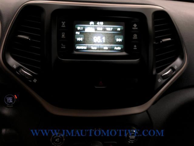 2015 Jeep Cherokee 4WD 4dr Latitude, available for sale in Naugatuck, Connecticut | J&M Automotive Sls&Svc LLC. Naugatuck, Connecticut 2015 Jeep Cherokee 4WD 4dr Latitude, available for sale in Naugatuck, Connecticut | J&M Automotive Sls&Svc LLC. Naugatuck, Connecticut