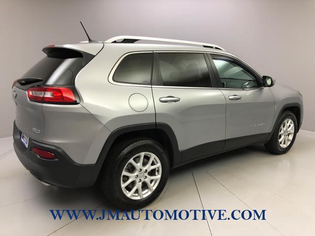 2015 Jeep Cherokee 4WD 4dr Latitude, available for sale in Naugatuck, Connecticut | J&M Automotive Sls&Svc LLC. Naugatuck, Connecticut 2015 Jeep Cherokee 4WD 4dr Latitude, available for sale in Naugatuck, Connecticut | J&M Automotive Sls&Svc LLC. Naugatuck, Connecticut