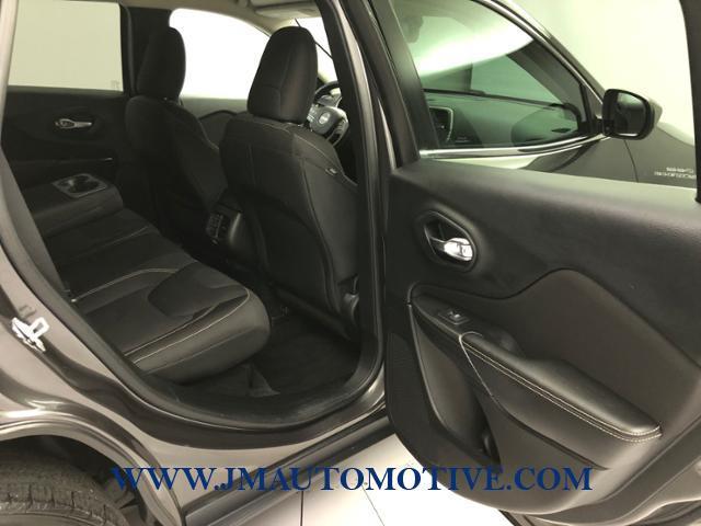 2015 Jeep Cherokee 4WD 4dr Latitude, available for sale in Naugatuck, Connecticut | J&M Automotive Sls&Svc LLC. Naugatuck, Connecticut 2015 Jeep Cherokee 4WD 4dr Latitude, available for sale in Naugatuck, Connecticut | J&M Automotive Sls&Svc LLC. Naugatuck, Connecticut