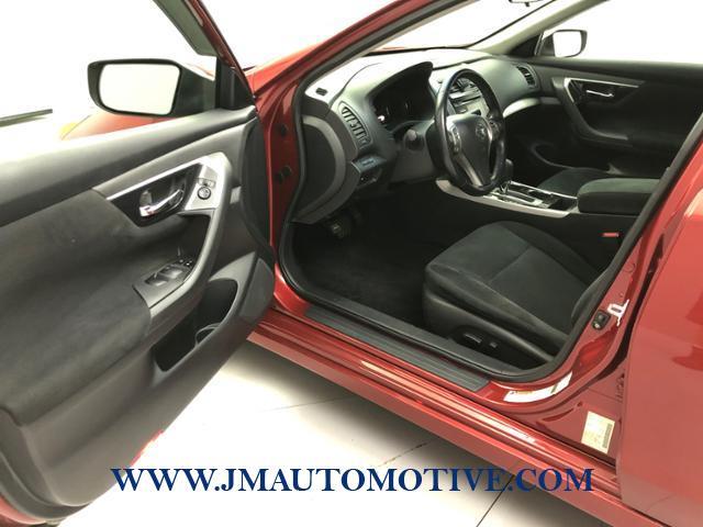 2014 Nissan Altima 4dr Sdn I4 2.5 SV, available for sale in Naugatuck, Connecticut | J&M Automotive Sls&Svc LLC. Naugatuck, Connecticut 2014 Nissan Altima 4dr Sdn I4 2.5 SV, available for sale in Naugatuck, Connecticut | J&M Automotive Sls&Svc LLC. Naugatuck, Connecticut