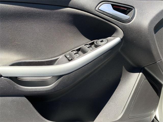 2014 Ford Focus SE, available for sale in Stratford, Connecticut | Wiz Leasing Inc. Stratford, Connecticut 2014 Ford Focus SE, available for sale in Stratford, Connecticut | Wiz Leasing Inc. Stratford, Connecticut