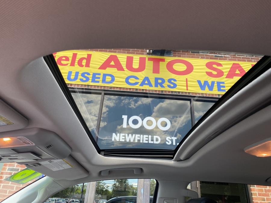 Used Toyota Tundra 4WD Truck CrewMax 5.7L V8 6-Spd AT Platinum (Natl) 2016 | Newfield Auto Sales. Middletown, Connecticut Used Toyota Tundra 4WD Truck CrewMax 5.7L V8 6-Spd AT Platinum (Natl) 2016 | Newfield Auto Sales. Middletown, Connecticut