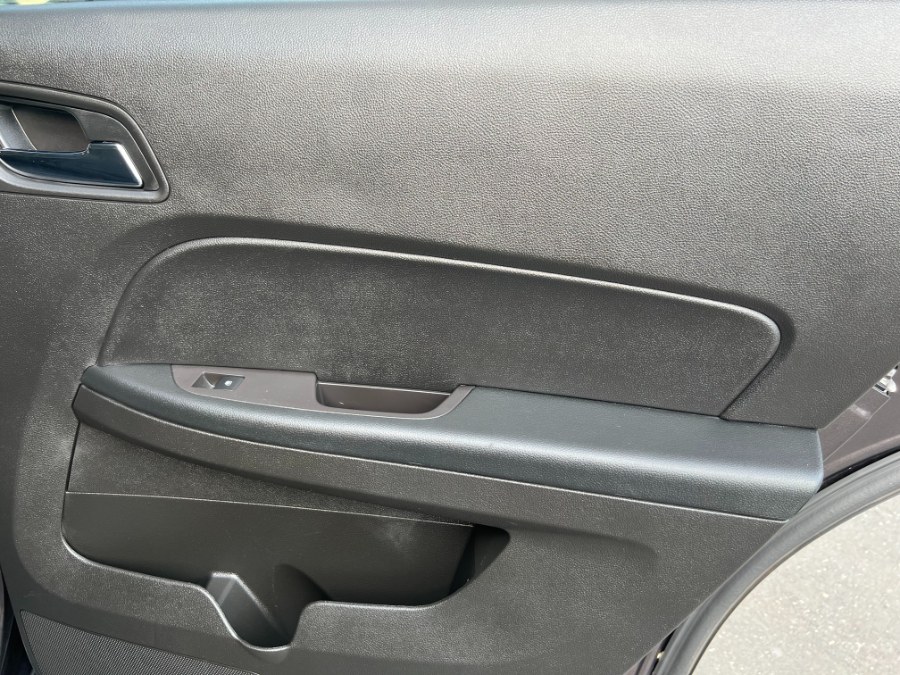 2015 Chevrolet Equinox AWD 4dr LT w/2LT, available for sale in Bristol, Connecticut | Bristol Auto Center LLC. Bristol, Connecticut 2015 Chevrolet Equinox AWD 4dr LT w/2LT, available for sale in Bristol, Connecticut | Bristol Auto Center LLC. Bristol, Connecticut