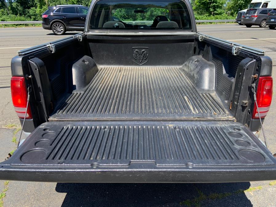 2004 Dodge Dakota 4dr Quad Cab 131" WB SLT, available for sale in Derby, Connecticut | Bridge Motors LLC. Derby, Connecticut 2004 Dodge Dakota 4dr Quad Cab 131" WB SLT, available for sale in Derby, Connecticut | Bridge Motors LLC. Derby, Connecticut