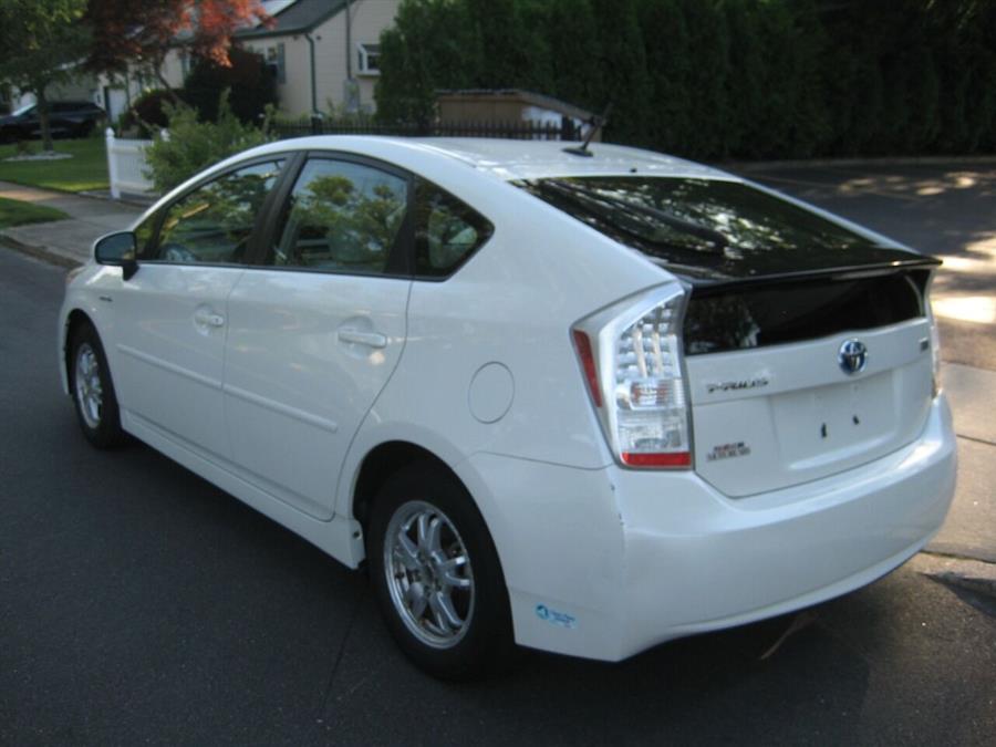 2010 Toyota Prius III 4dr Hatchback, available for sale in Massapequa, New York | Rite Choice Auto Inc.. Massapequa, New York 2010 Toyota Prius III 4dr Hatchback, available for sale in Massapequa, New York | Rite Choice Auto Inc.. Massapequa, New York