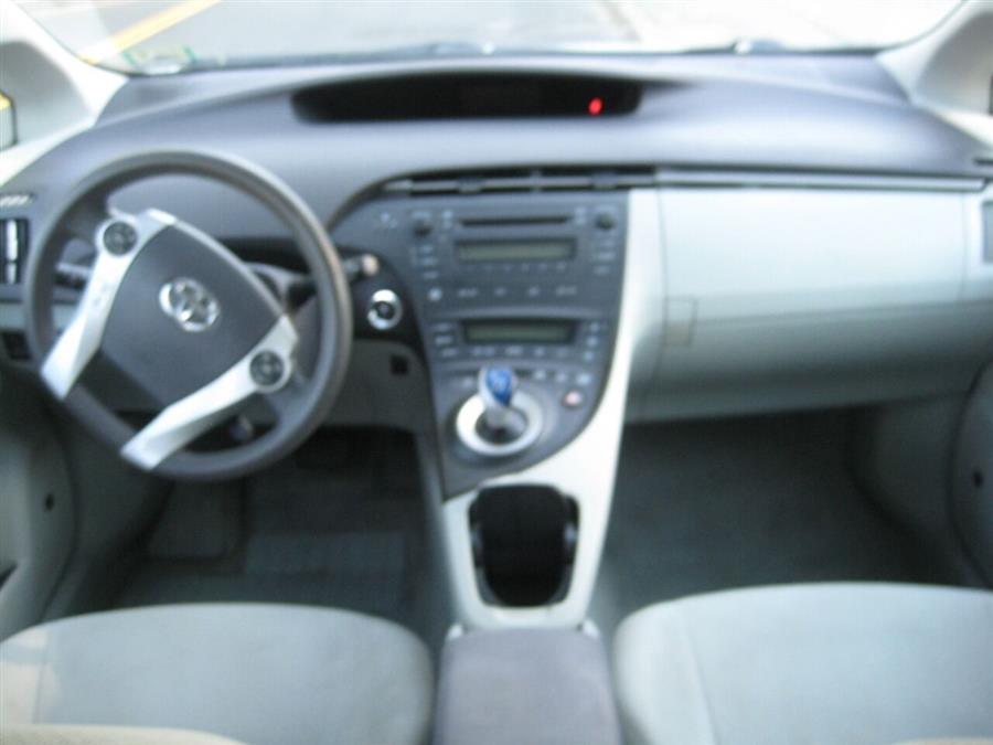 2010 Toyota Prius III 4dr Hatchback, available for sale in Massapequa, New York | Rite Choice Auto Inc.. Massapequa, New York 2010 Toyota Prius III 4dr Hatchback, available for sale in Massapequa, New York | Rite Choice Auto Inc.. Massapequa, New York